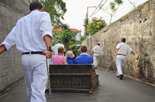 The “old-fashioned” toboggans, the most amazing transportation available The “old-fashioned” toboggans, the most amazing transportation available